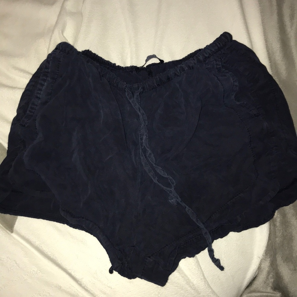 Brandy Melville eve shorts